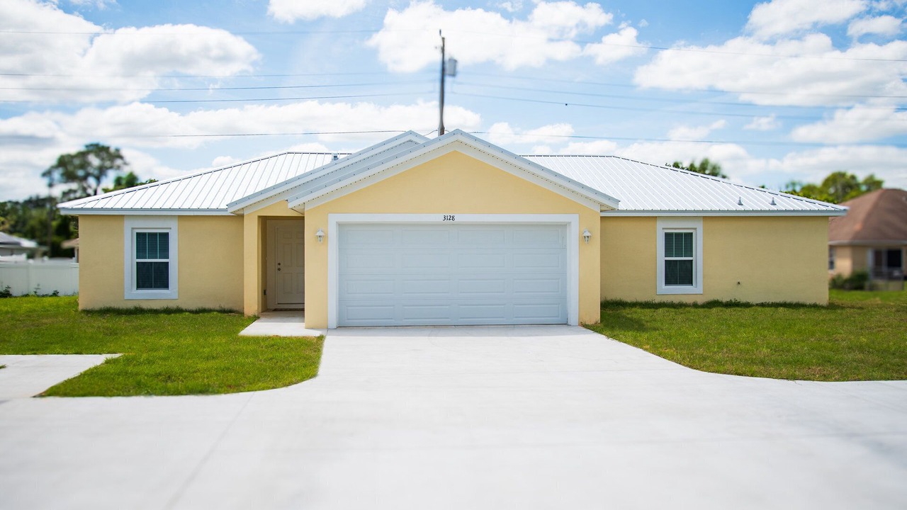 Photo of Outdoor in Sebring