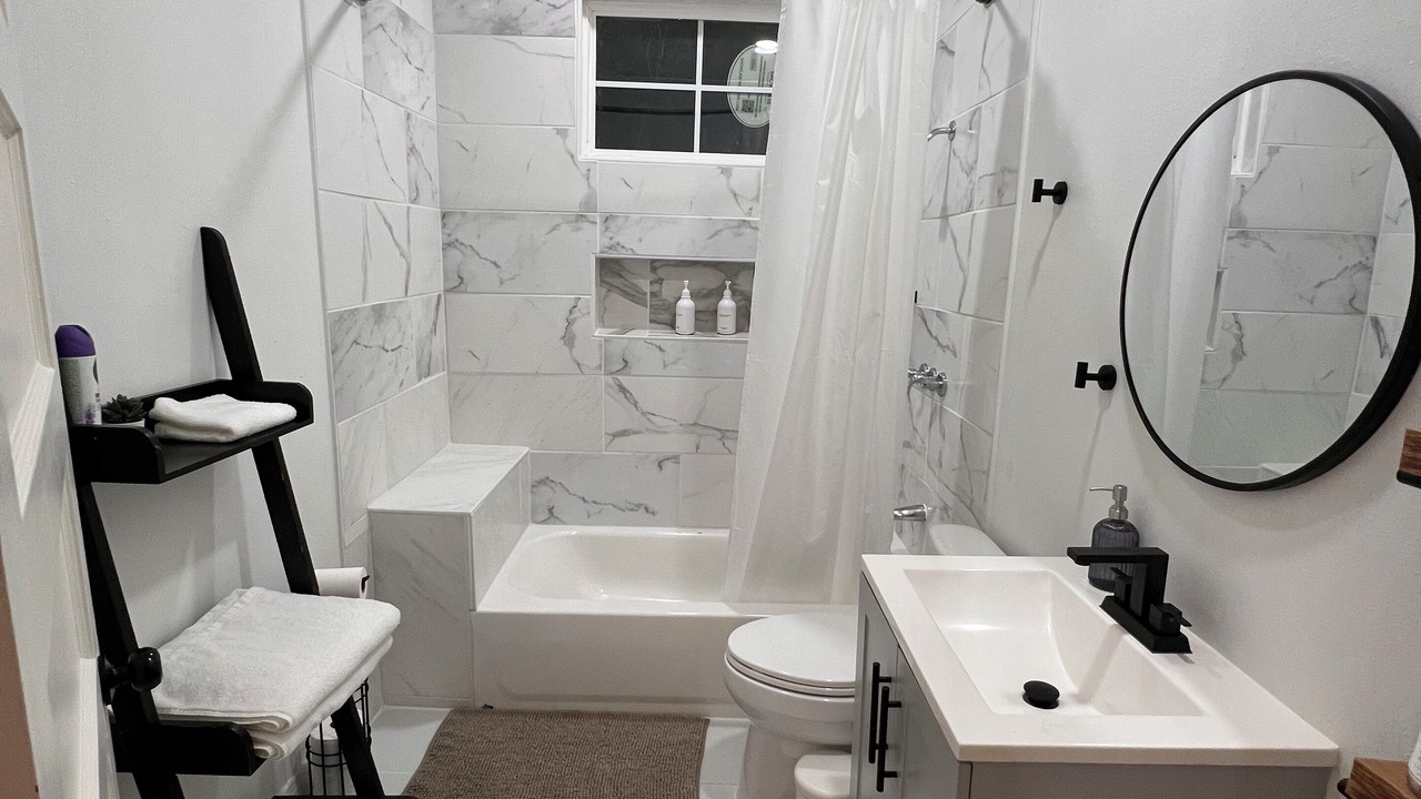 Photo of Bathroom in East Riverside