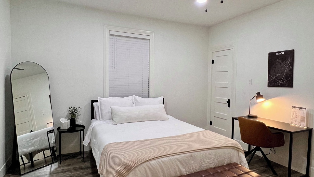 Photo of Bedroom in East Riverside