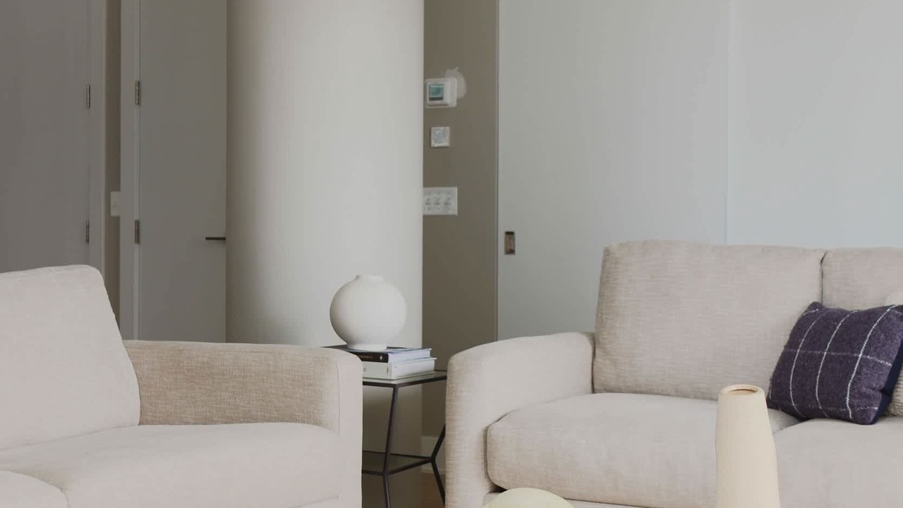 Photo of Livingroom in Near North Side