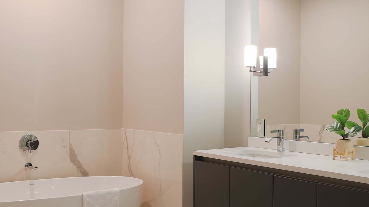 Photo of Bathroom in Near North Side