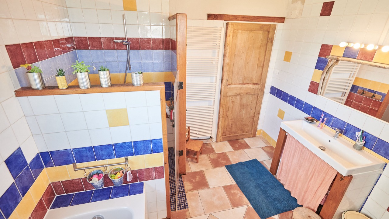 Photo of Bathroom in Goutevernisse