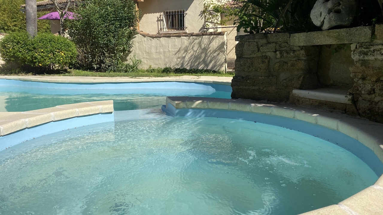 Photo of Outdoor in Collias
