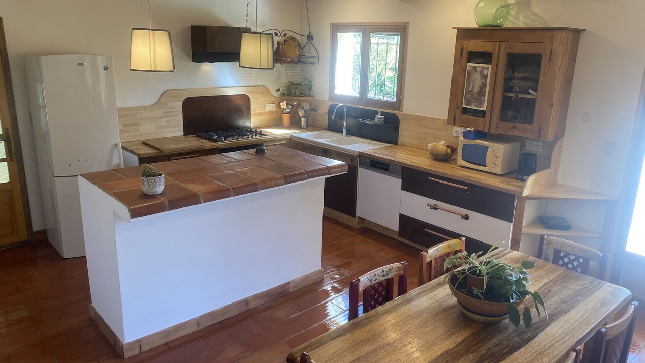 Photo of Kitchen in Collias