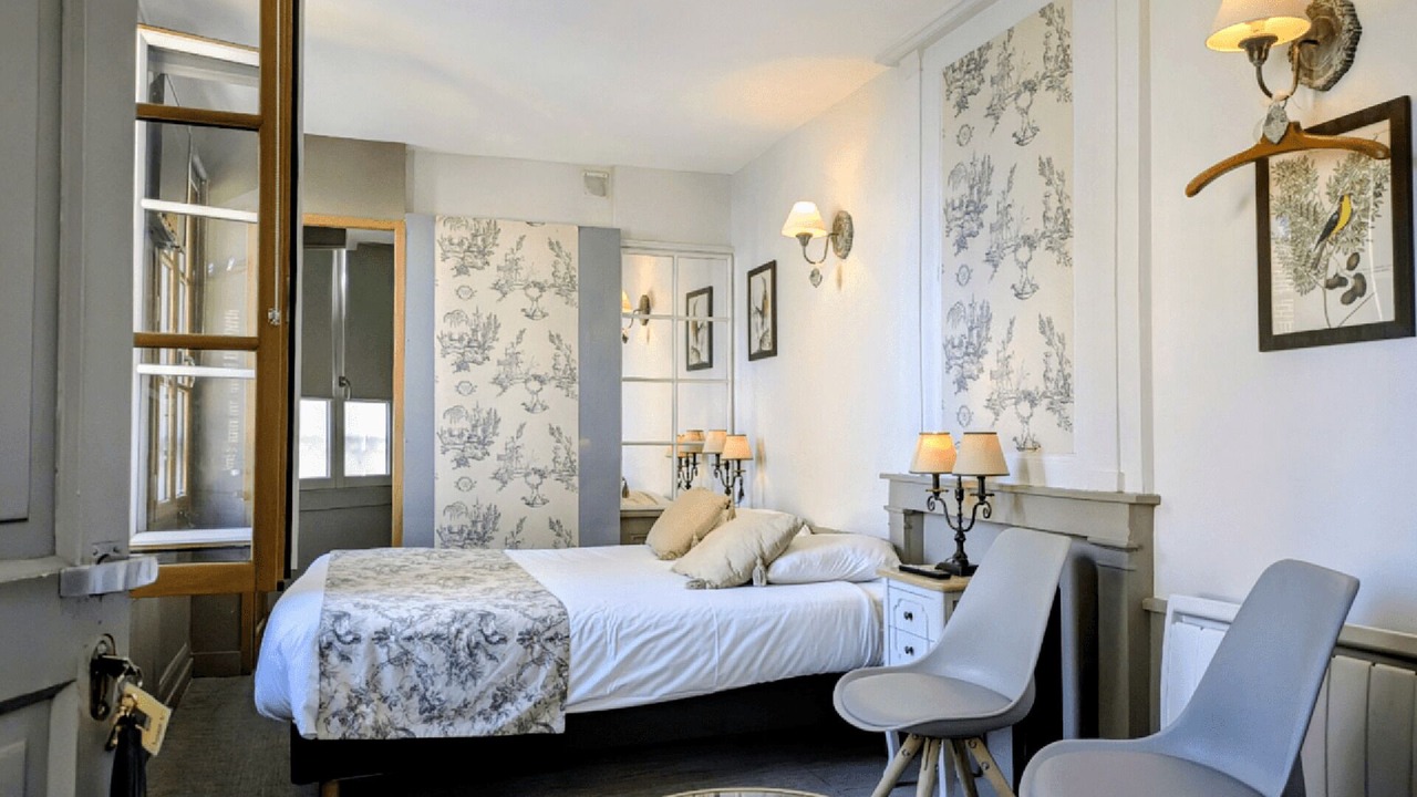 Photo of Bedroom in Honfleur
