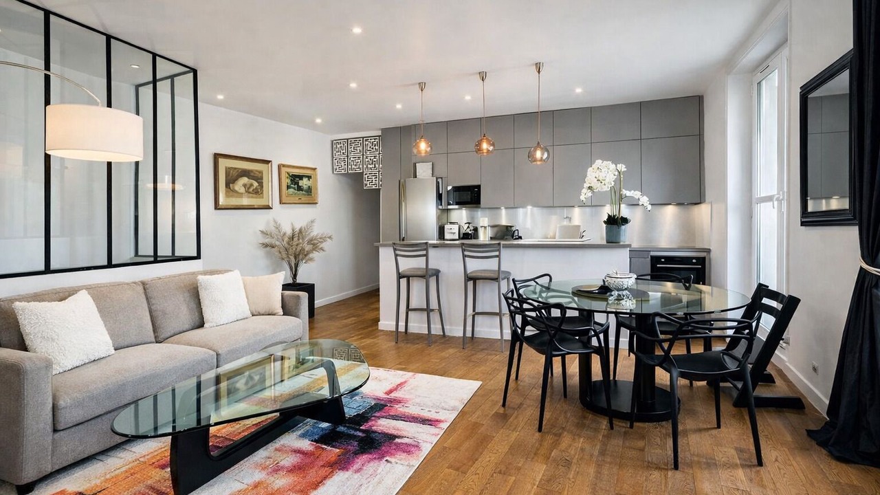 Photo of Livingroom in Arts-et-Metiers