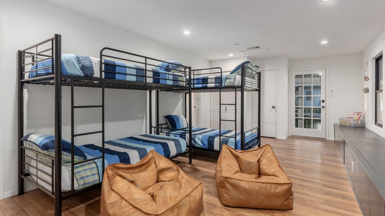 Photo of Bedroom in Whitney