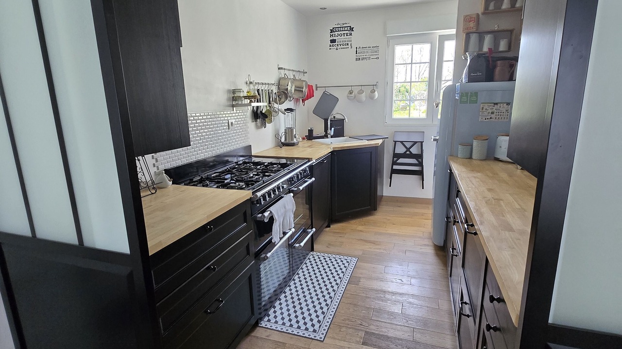 Photo of Kitchen in Saint-Martin-le-Beau