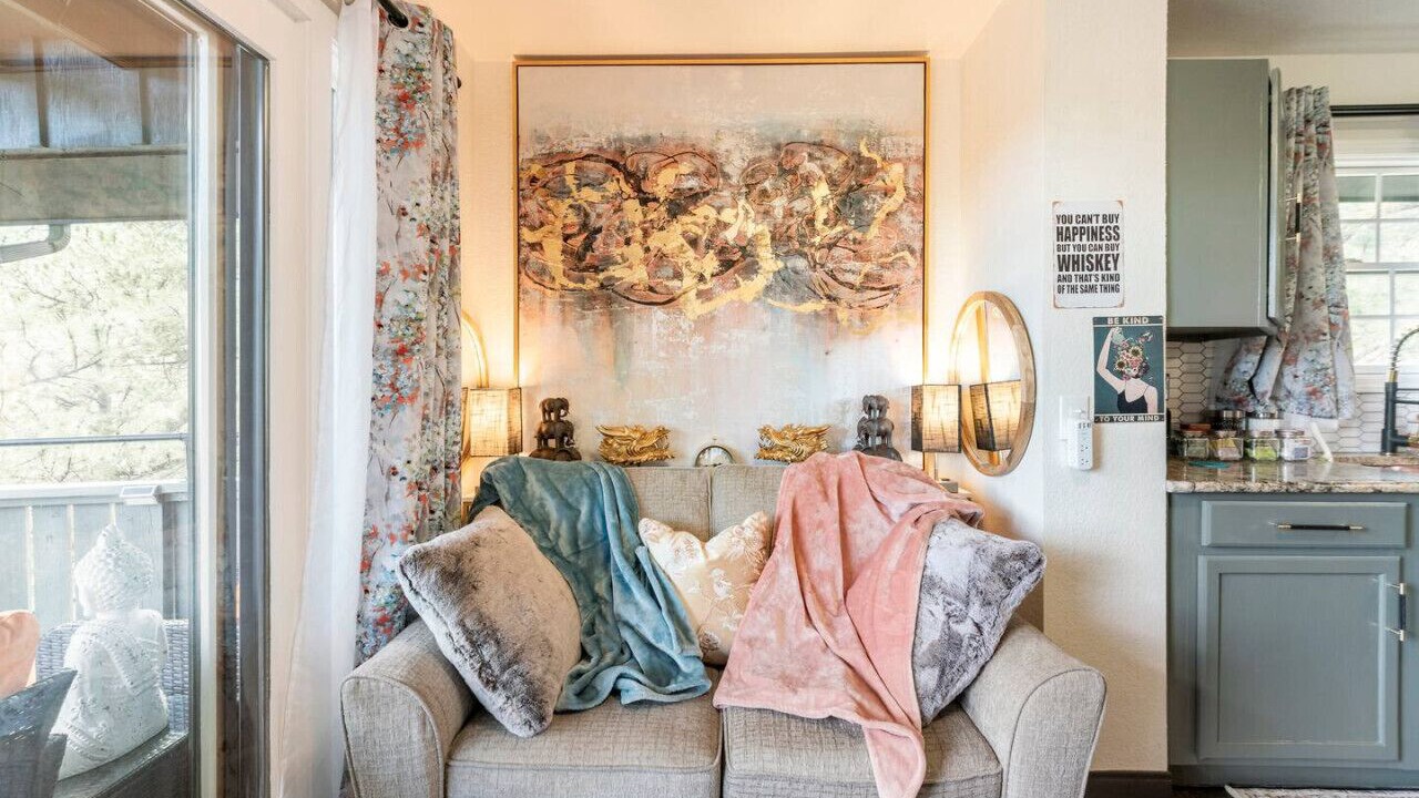 Photo of Livingroom in Green Mountain Falls