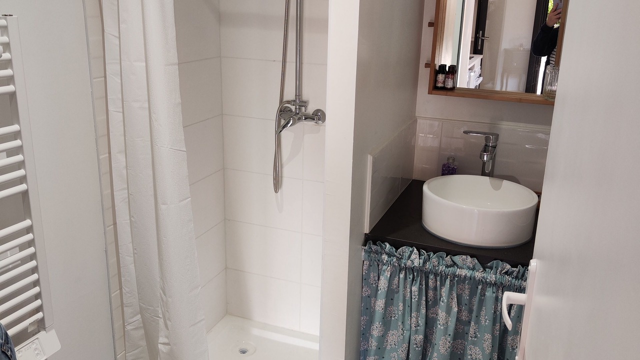 Photo of Bathroom in Loupiac