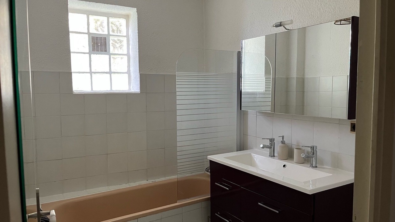 Photo of Bathroom in Entraigues-sur-la-Sorgue