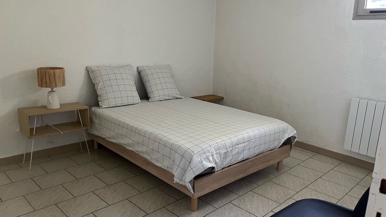 Photo of Bedroom in Entraigues-sur-la-Sorgue