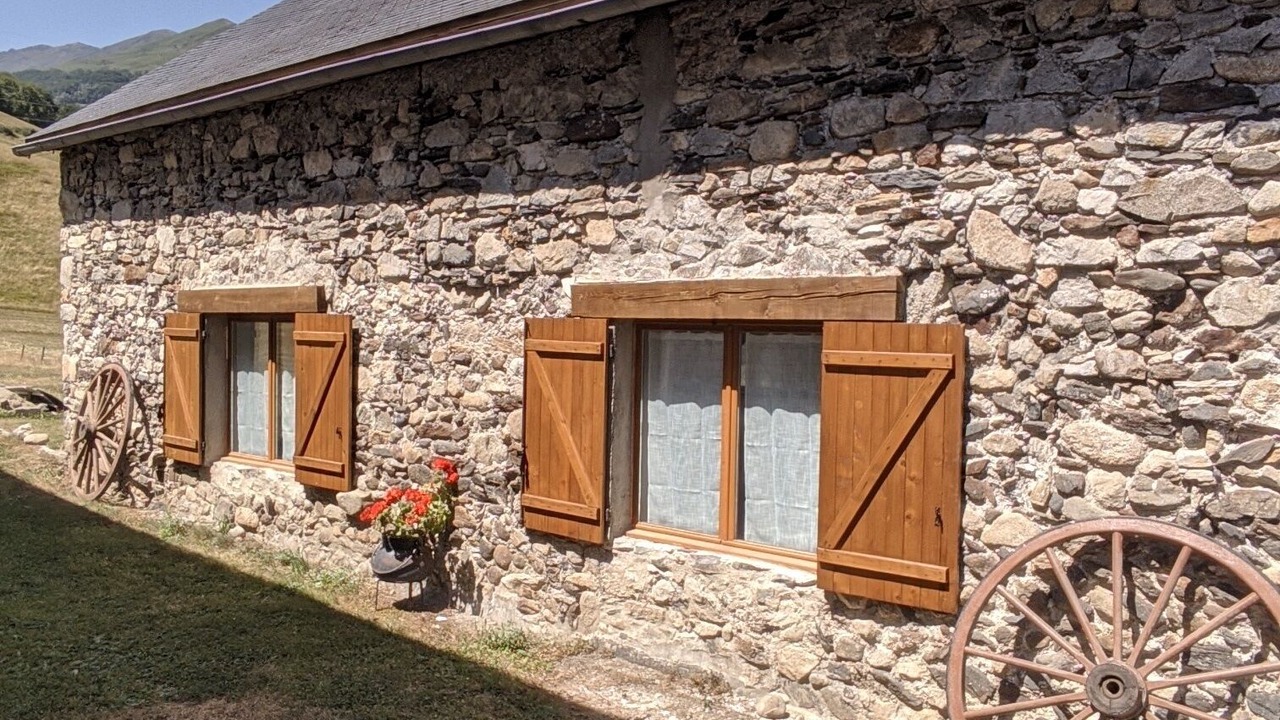 Photo of Outdoor in Campan