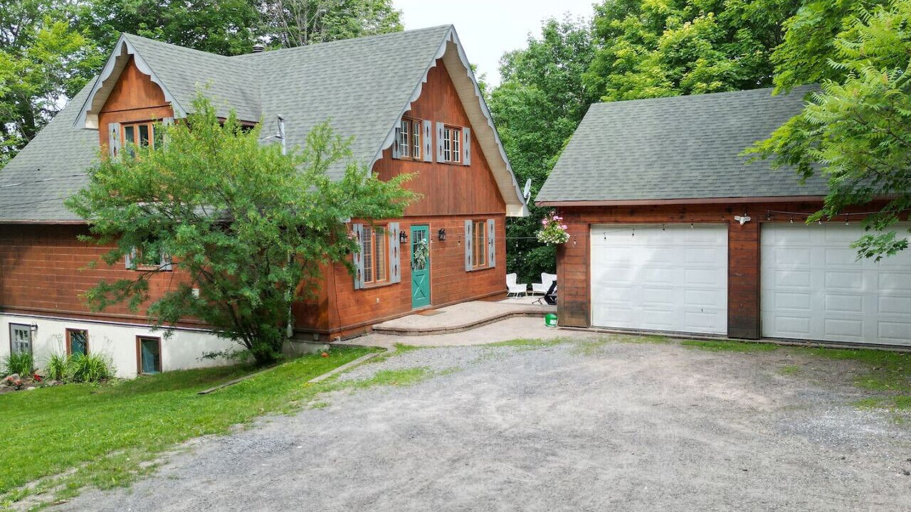 Photo of Outdoor in Cantley