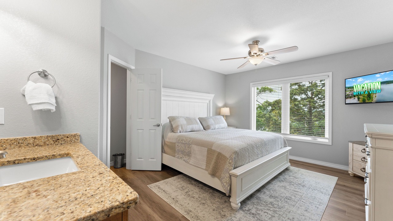 Photo of Bedroom in Kimberling City