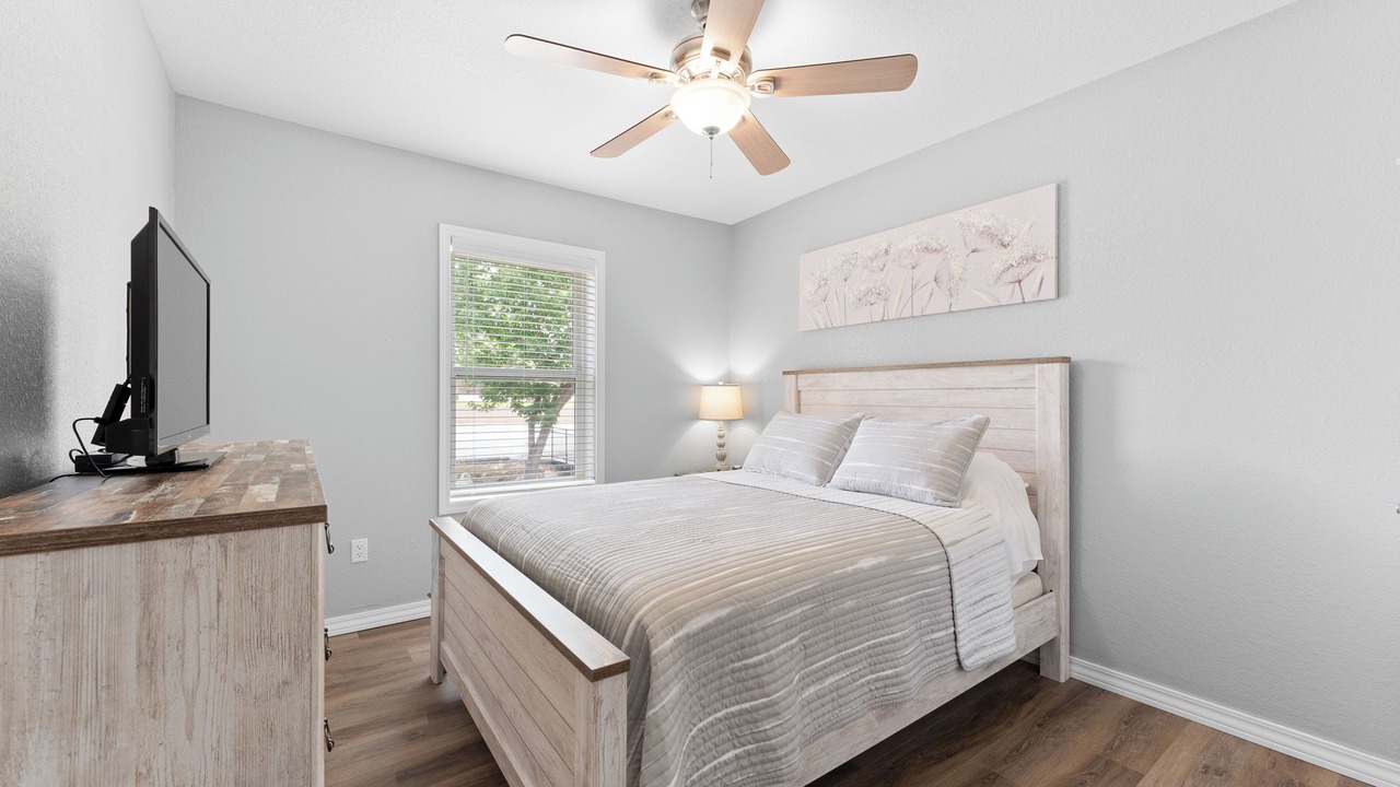 Photo of Bedroom in Kimberling City
