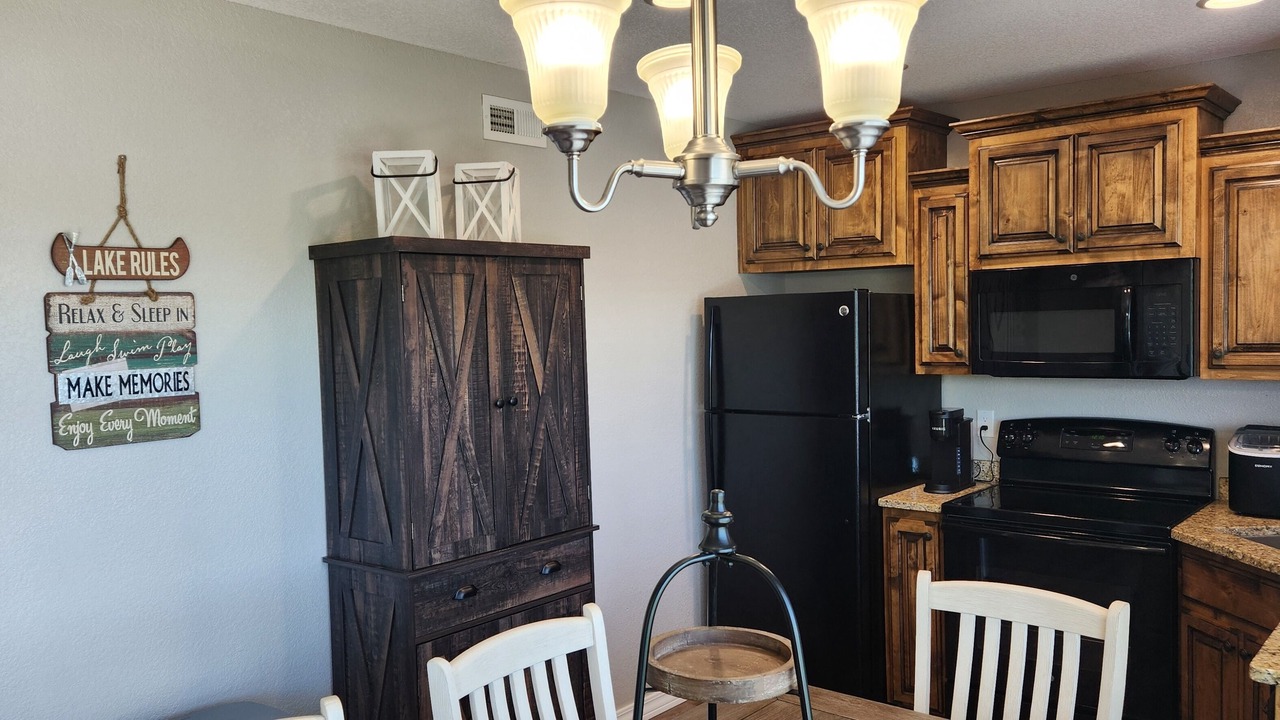 Photo of Kitchen in Kimberling City