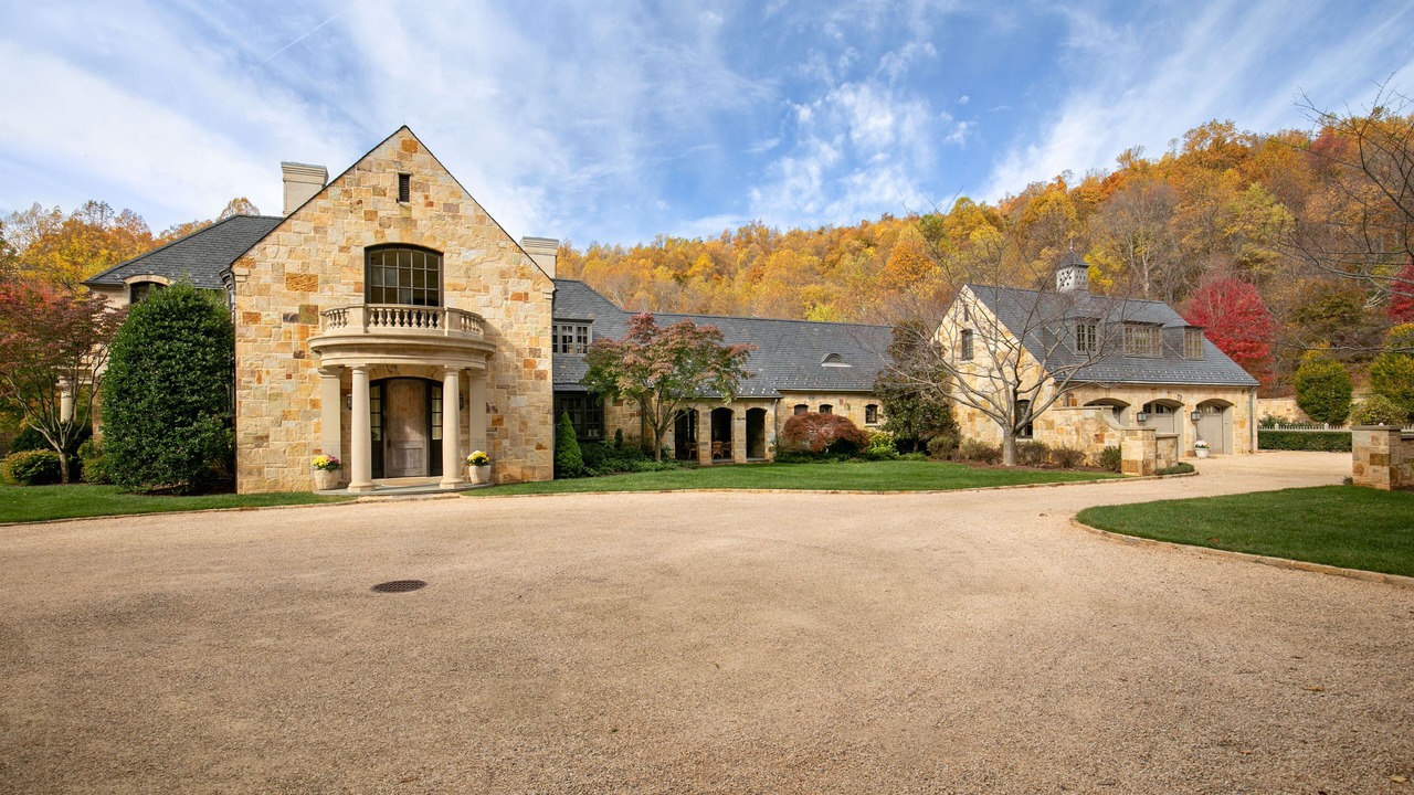 Photo of Outdoor in Cobham