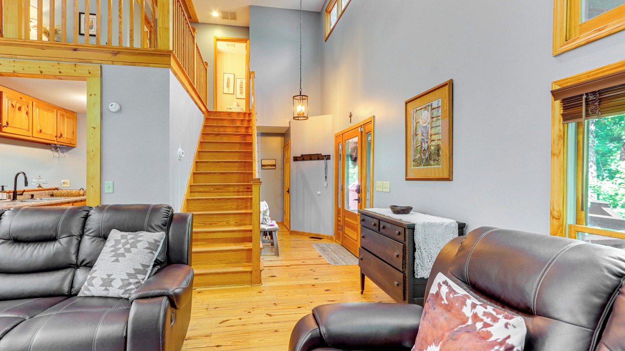 Photo of Livingroom in Talking Rock