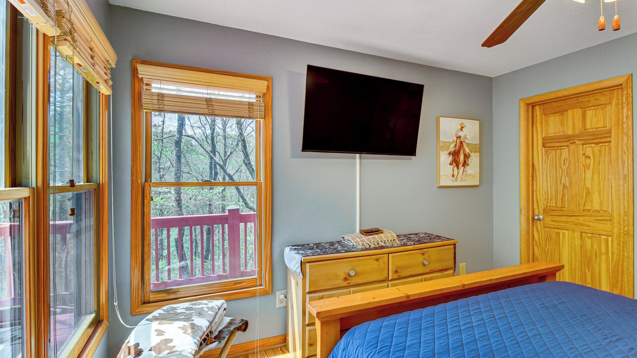 Photo of Bedroom in Talking Rock