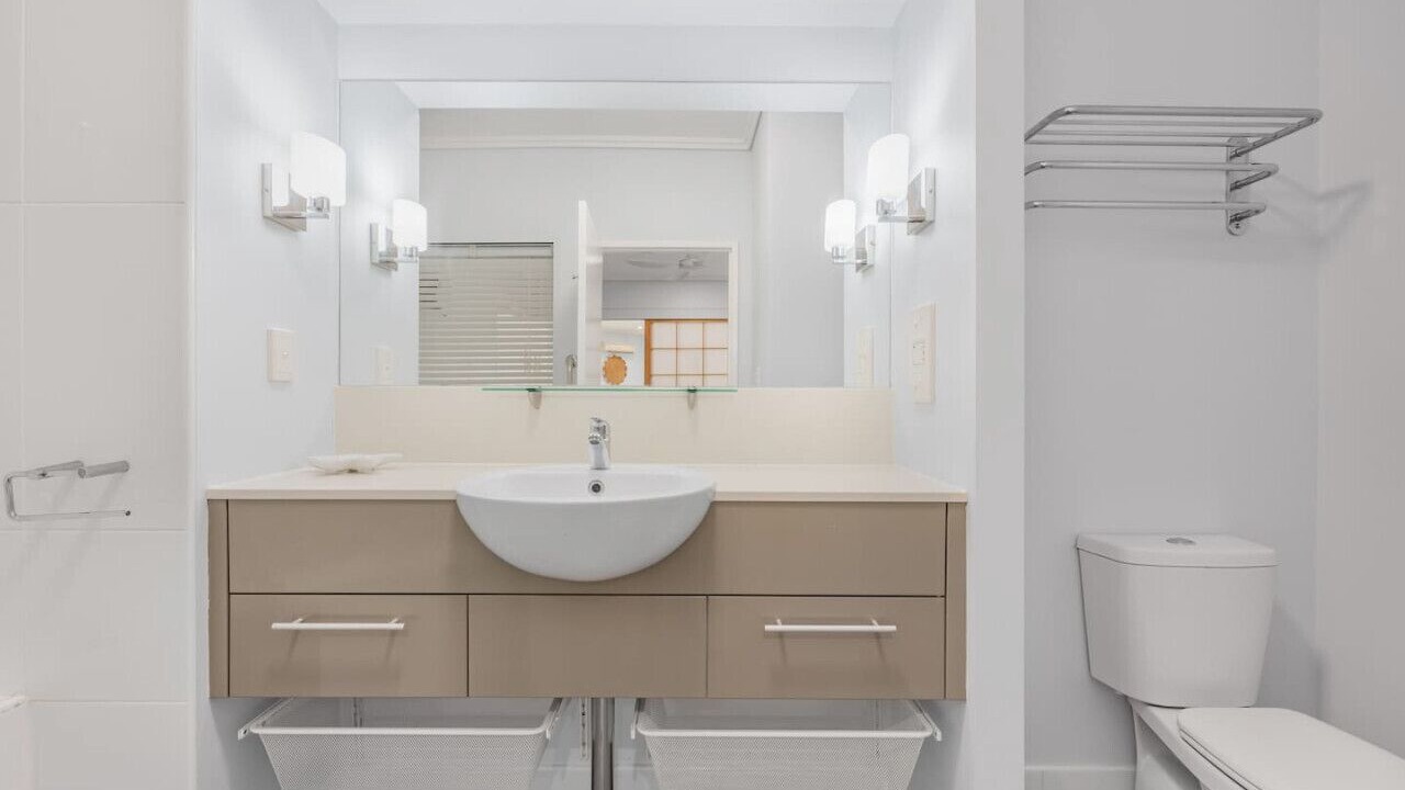 Photo of Bathroom in Urangan