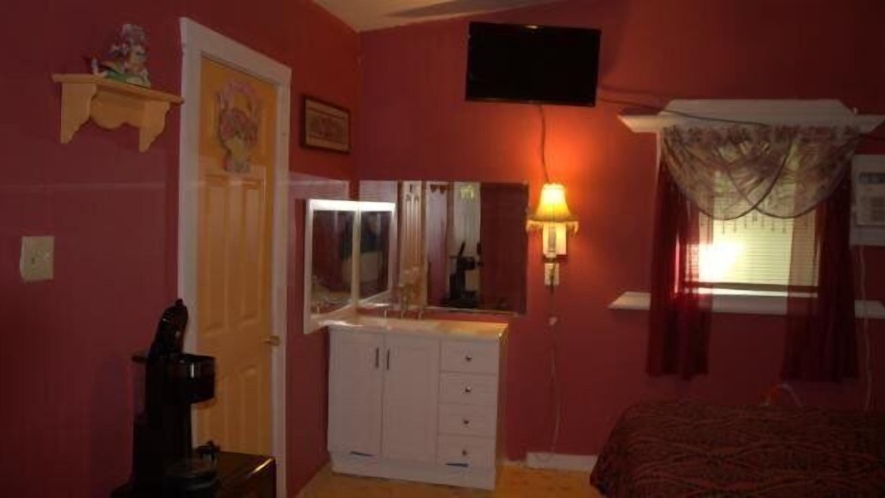 Photo of Bedroom in Canton