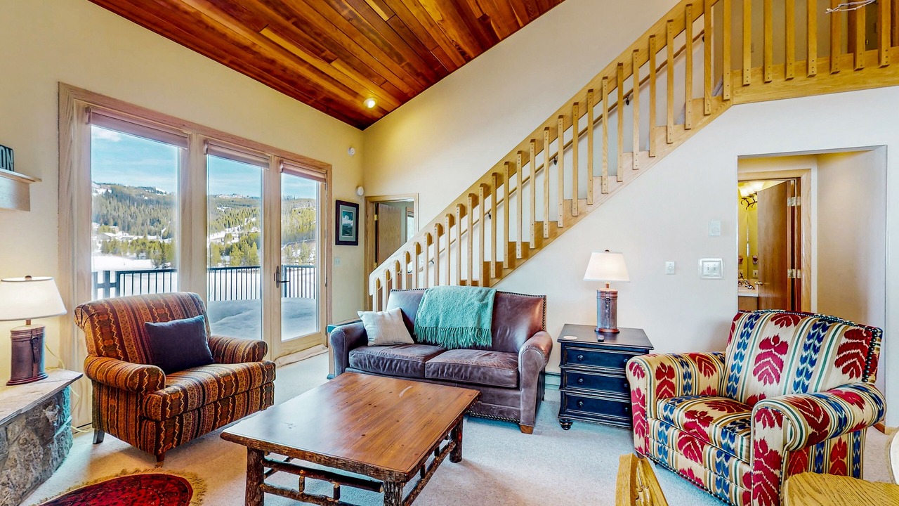 Photo of Livingroom in Big Horn