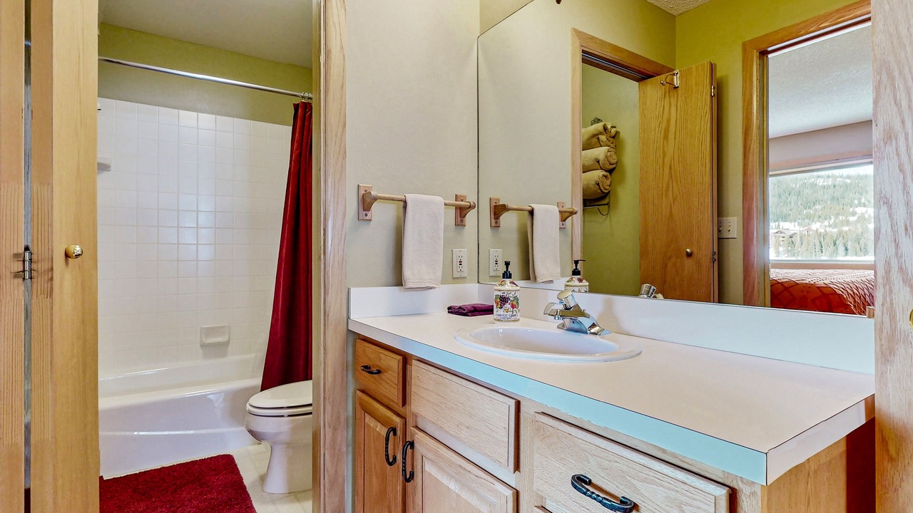 Photo of Bathroom in Big Horn