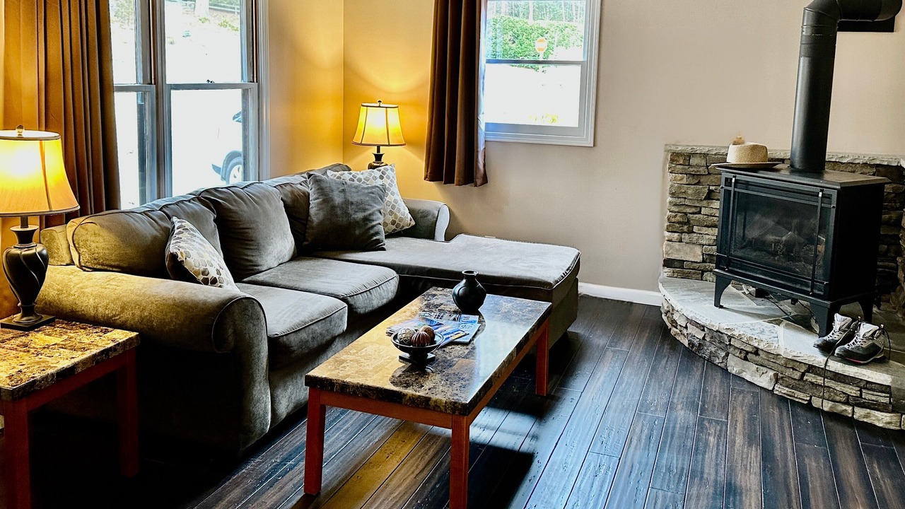 Photo of Livingroom in Blowing Rock