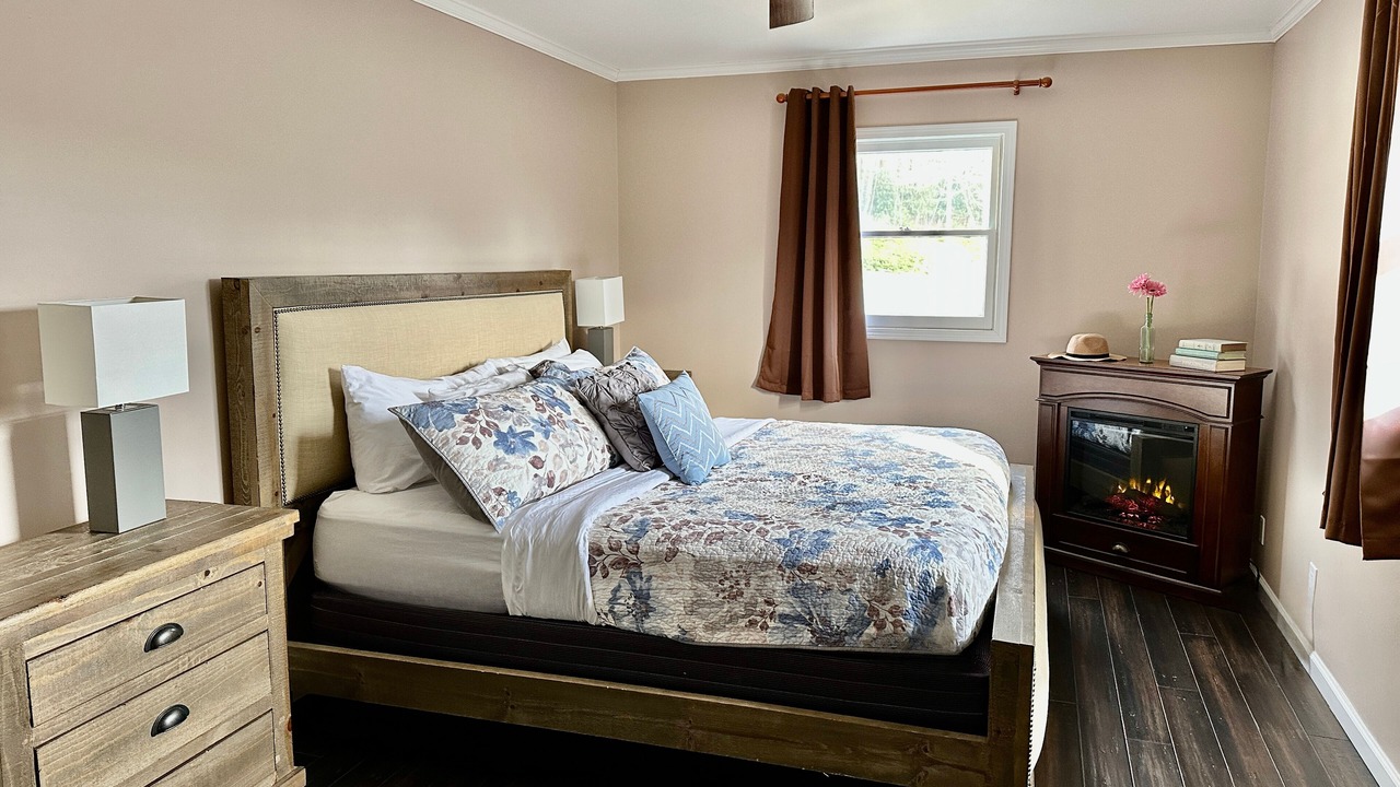 Photo of Bedroom in Blowing Rock