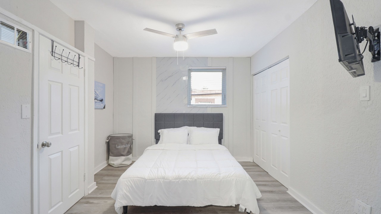 Photo of Bedroom in Miramar