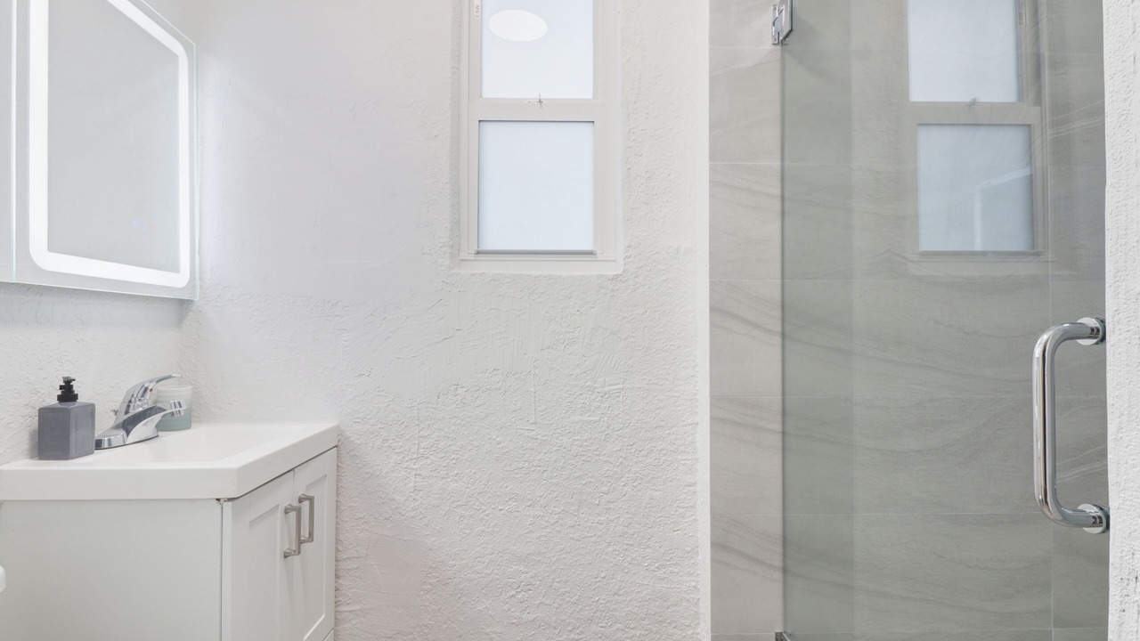 Photo of Bathroom in Miramar