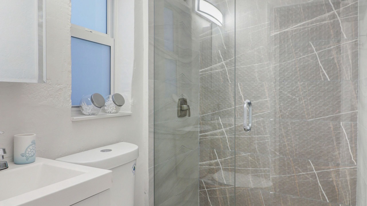 Photo of Bathroom in Miramar