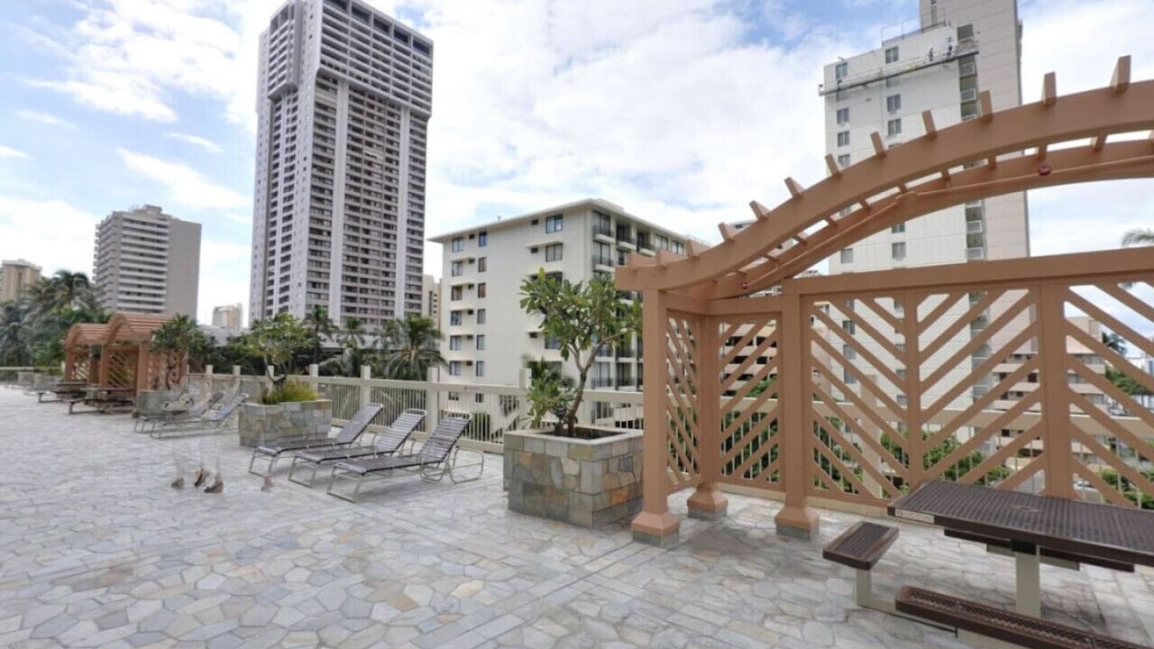 Photo of Patio Balcony in Diamond Head - Kapahulu - St. Louis