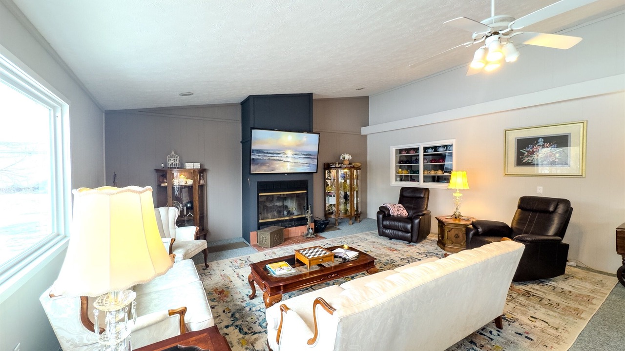 Photo of Livingroom in Marblehead