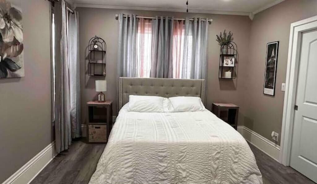 Photo of Bedroom in Oswego