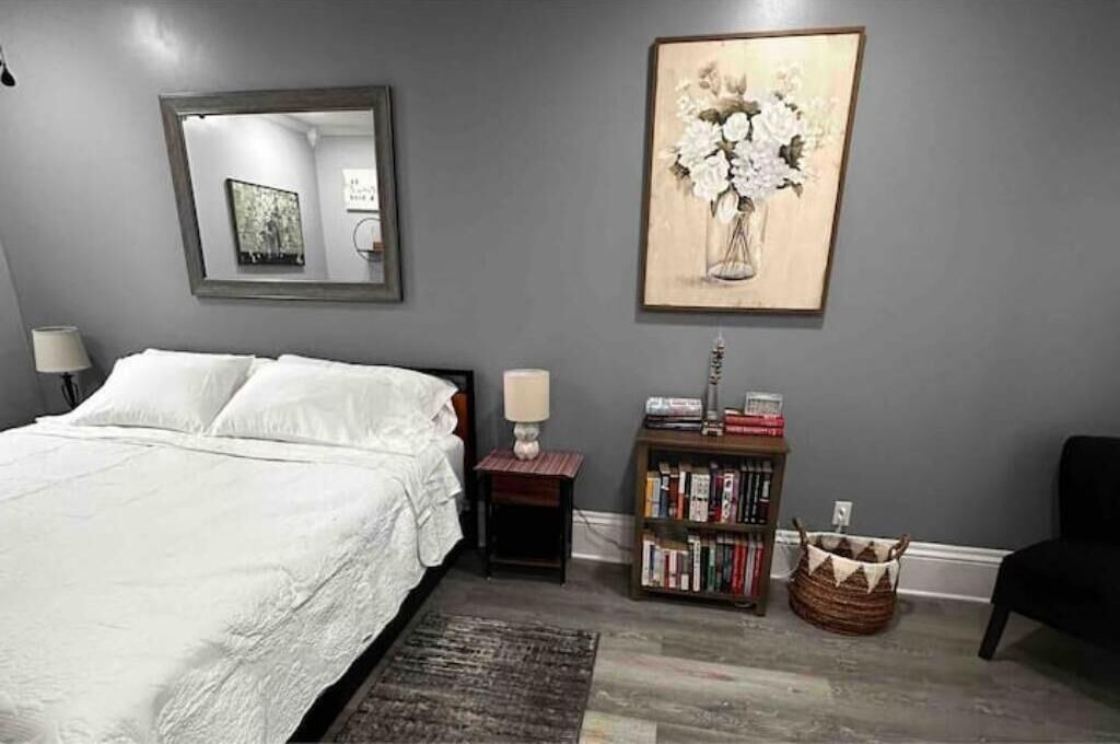 Photo of Bedroom in Oswego
