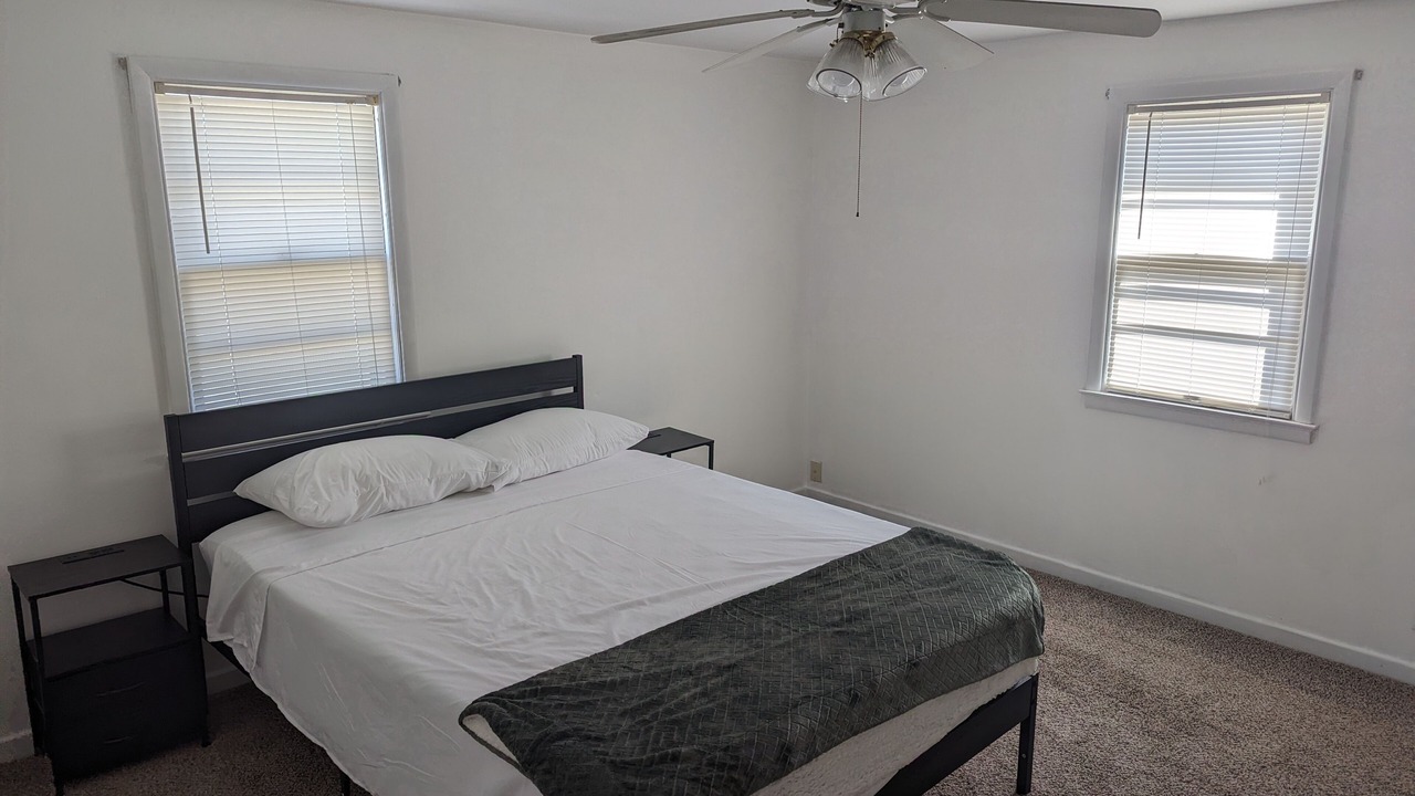Photo of Bedroom in Manitowoc