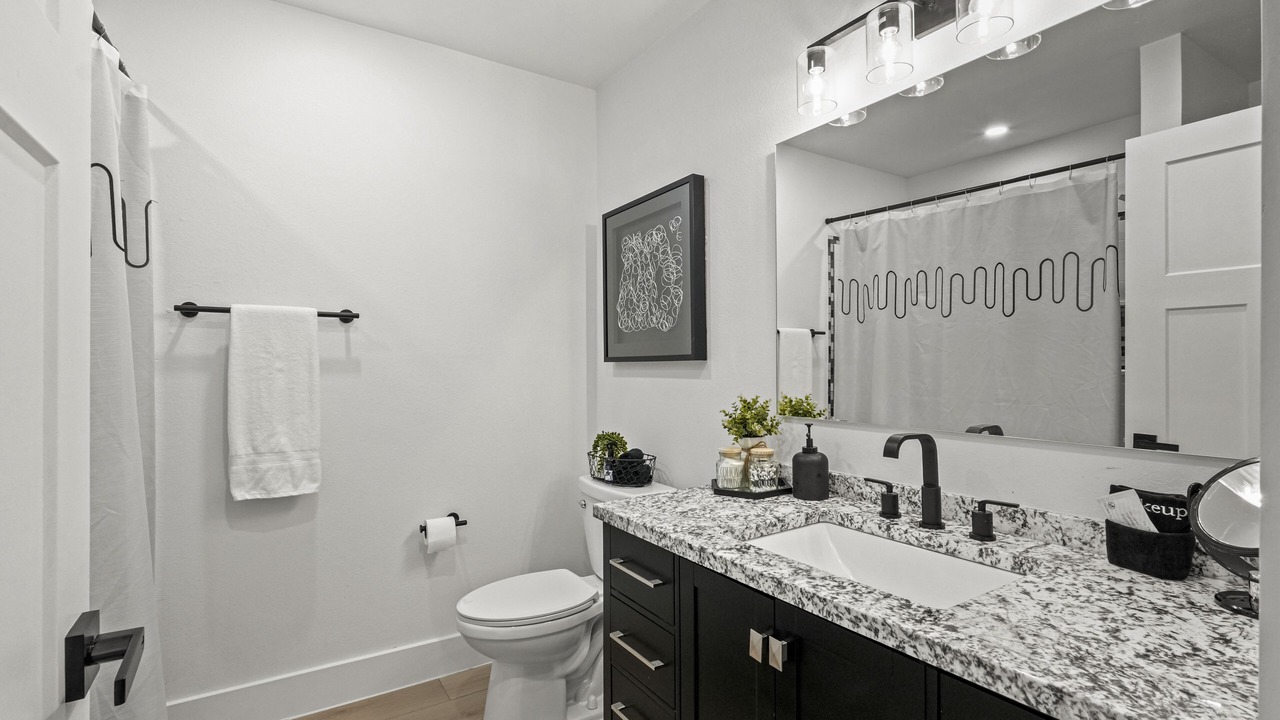 Photo of Bathroom in West Dallas