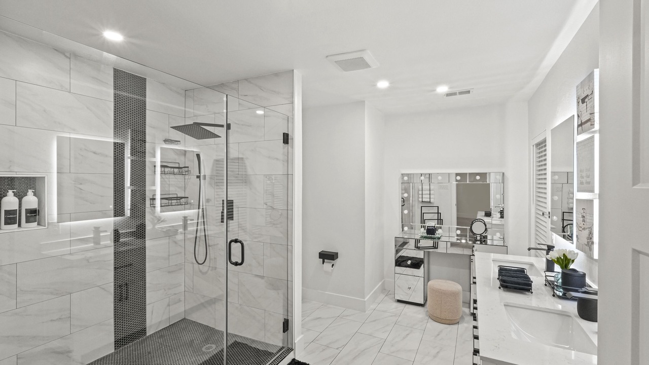 Photo of Bathroom in West Dallas