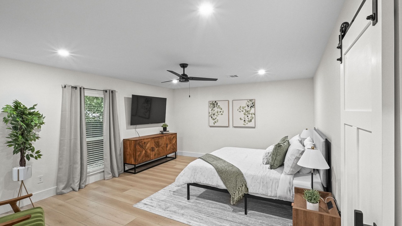 Photo of Bedroom in West Dallas