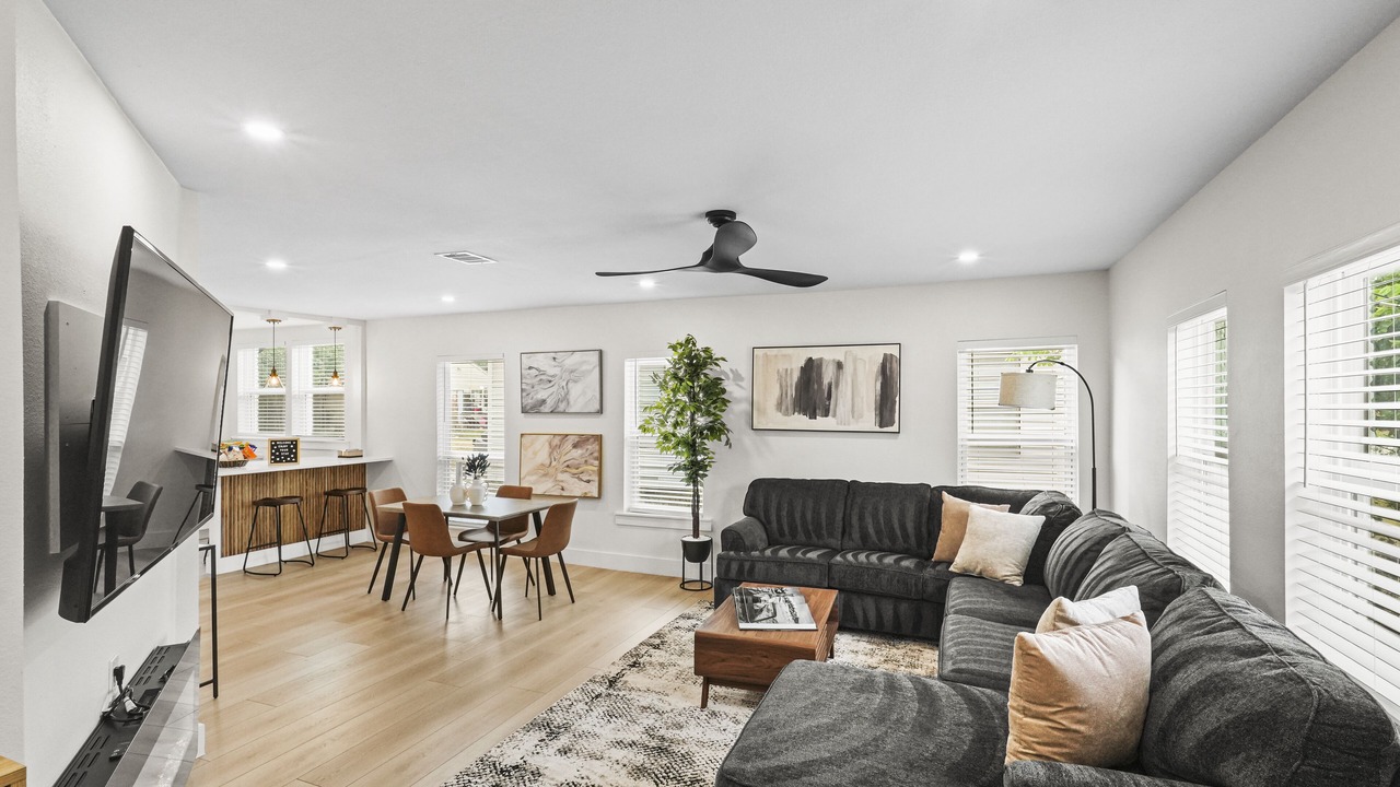 Photo of Livingroom in West Dallas