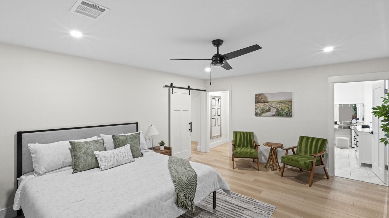 Photo of Bedroom in West Dallas