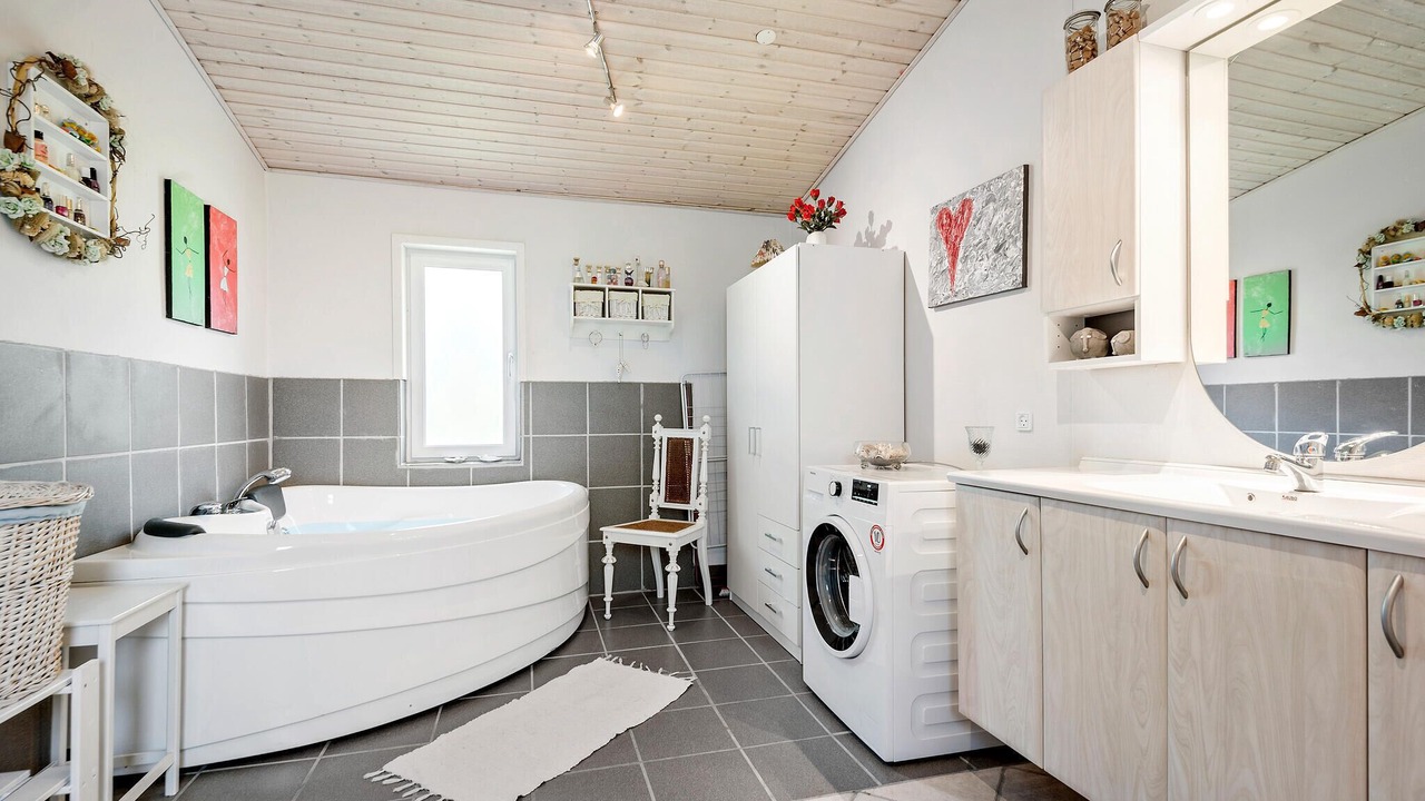 Photo of Bathroom in Skjern