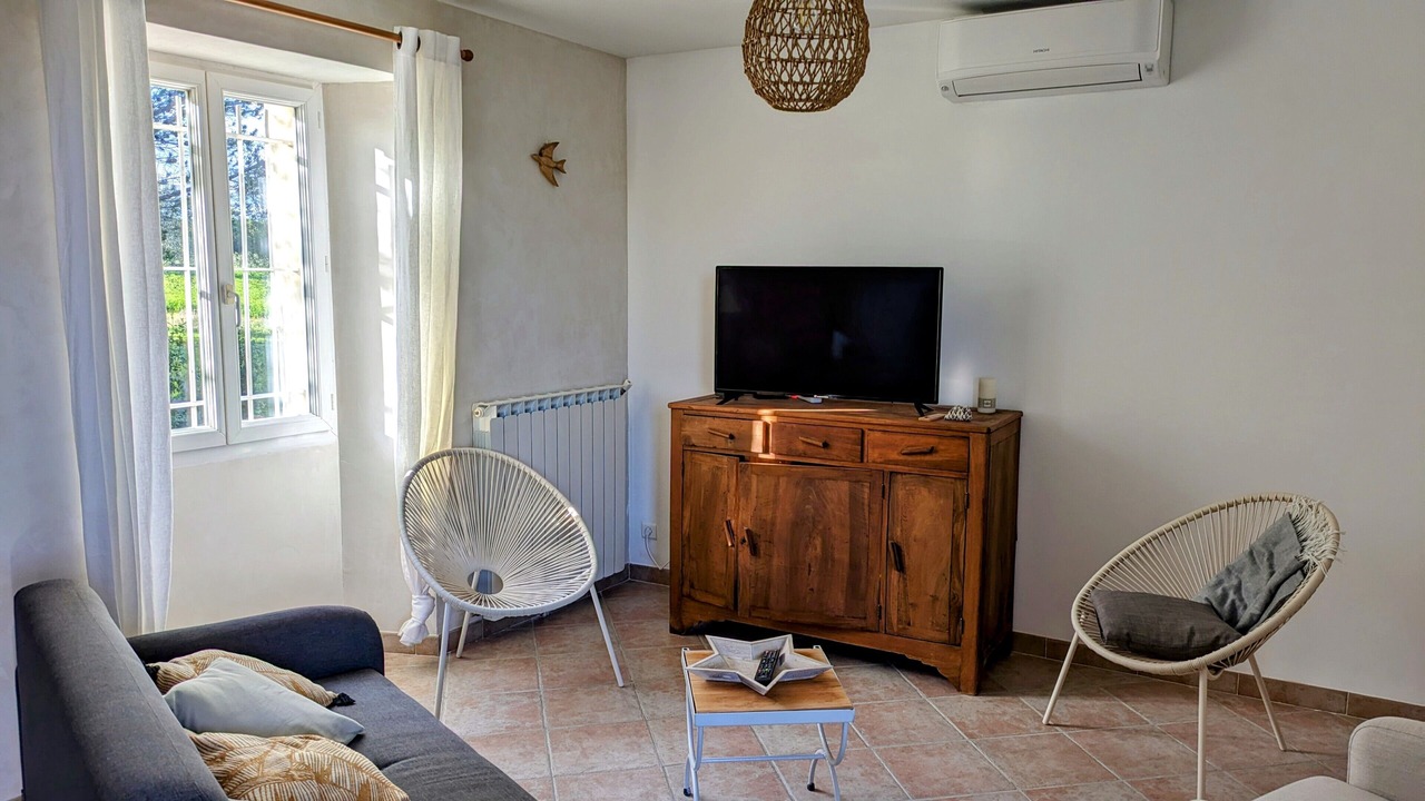 Photo of Livingroom in Cardet