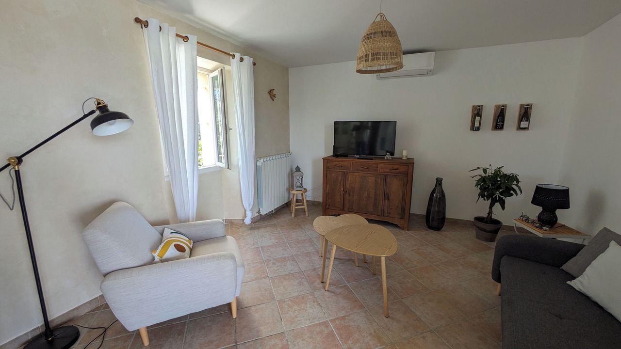 Photo of Livingroom in Cardet