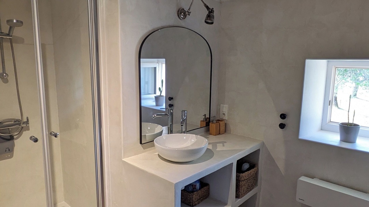 Photo of Bathroom in Cardet