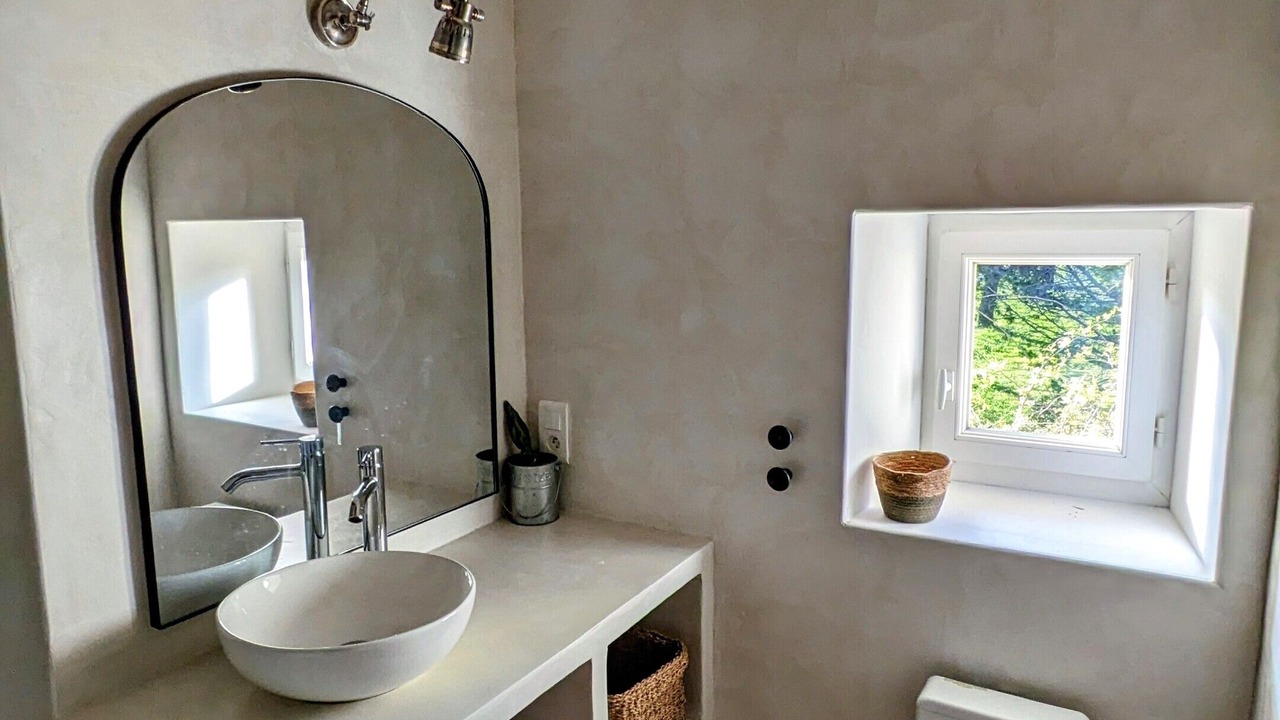 Photo of Bathroom in Cardet