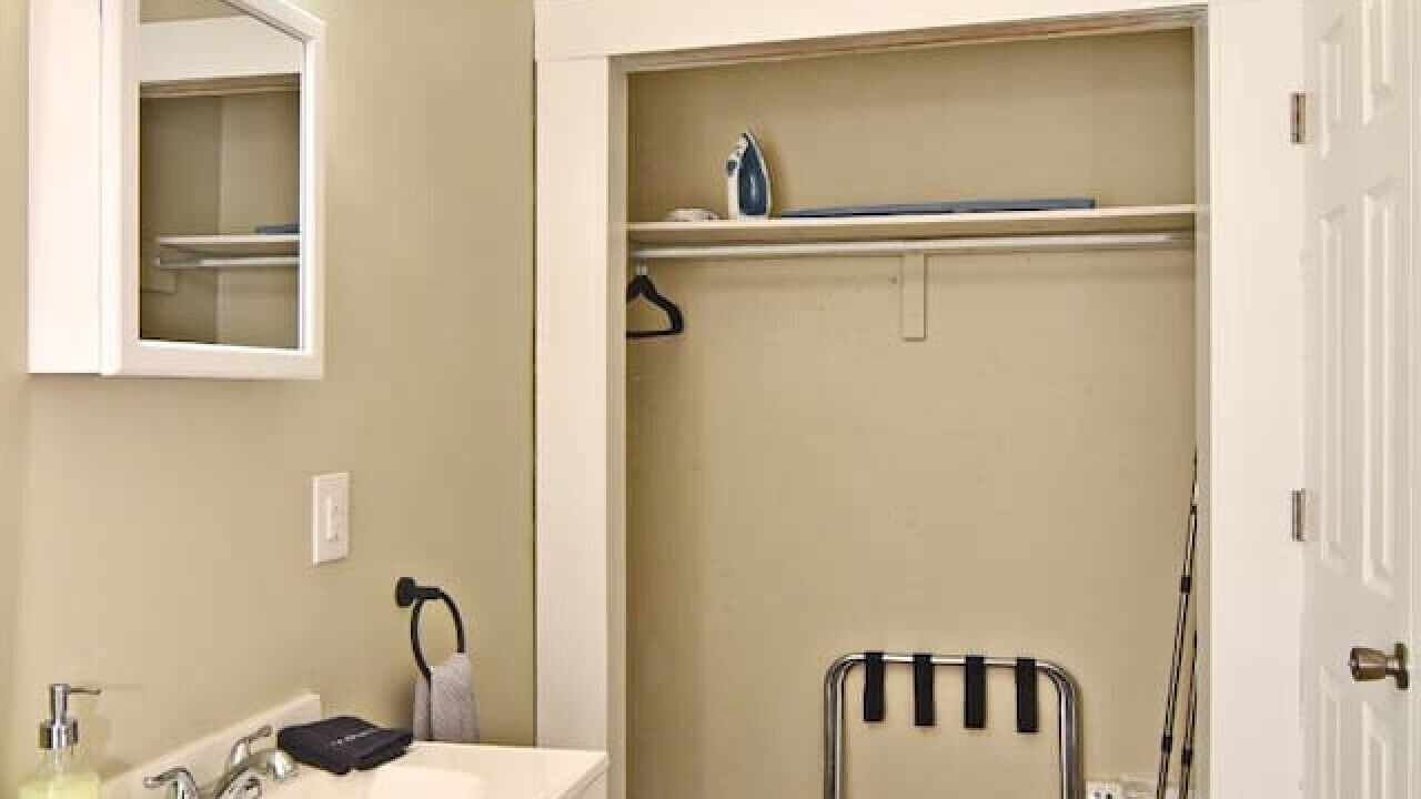 Photo of Bathroom in Winter Garden