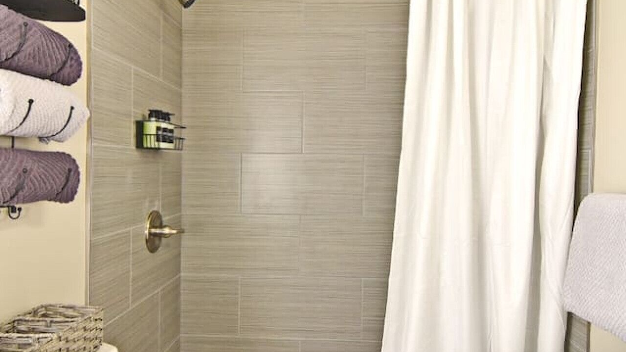 Photo of Bathroom in Winter Garden
